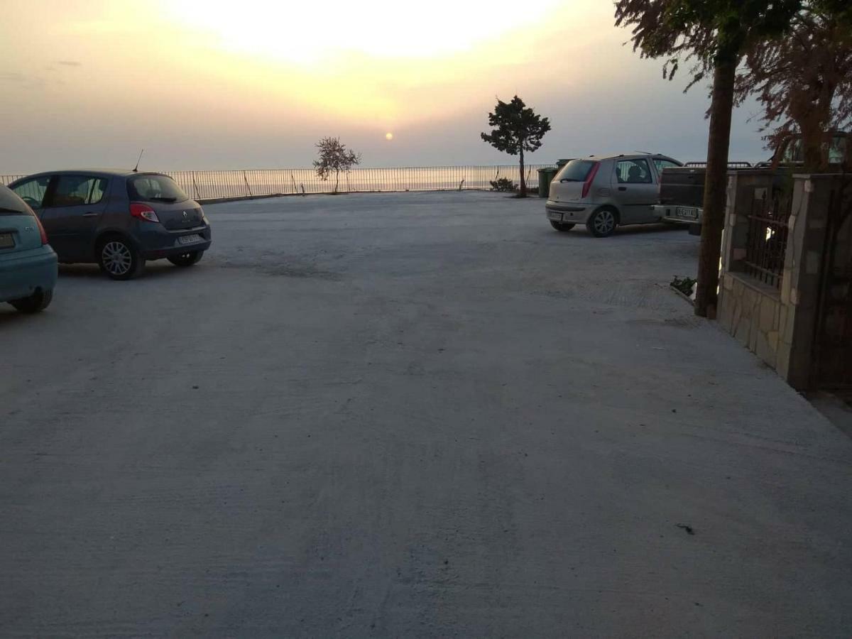 Maries Seaside Home Skála Marión المظهر الخارجي الصورة